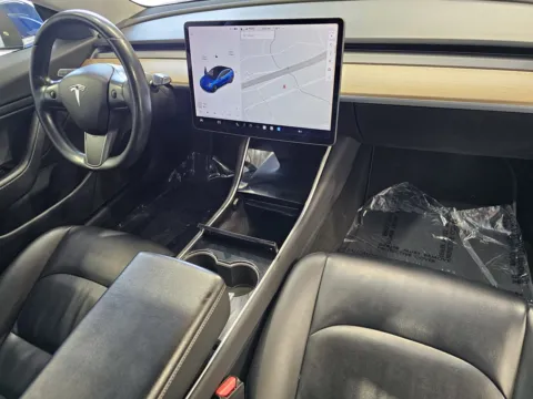 More photos of 2017 Tesla Model 3 LONG RANGE at Premium Autos - Norco, CA