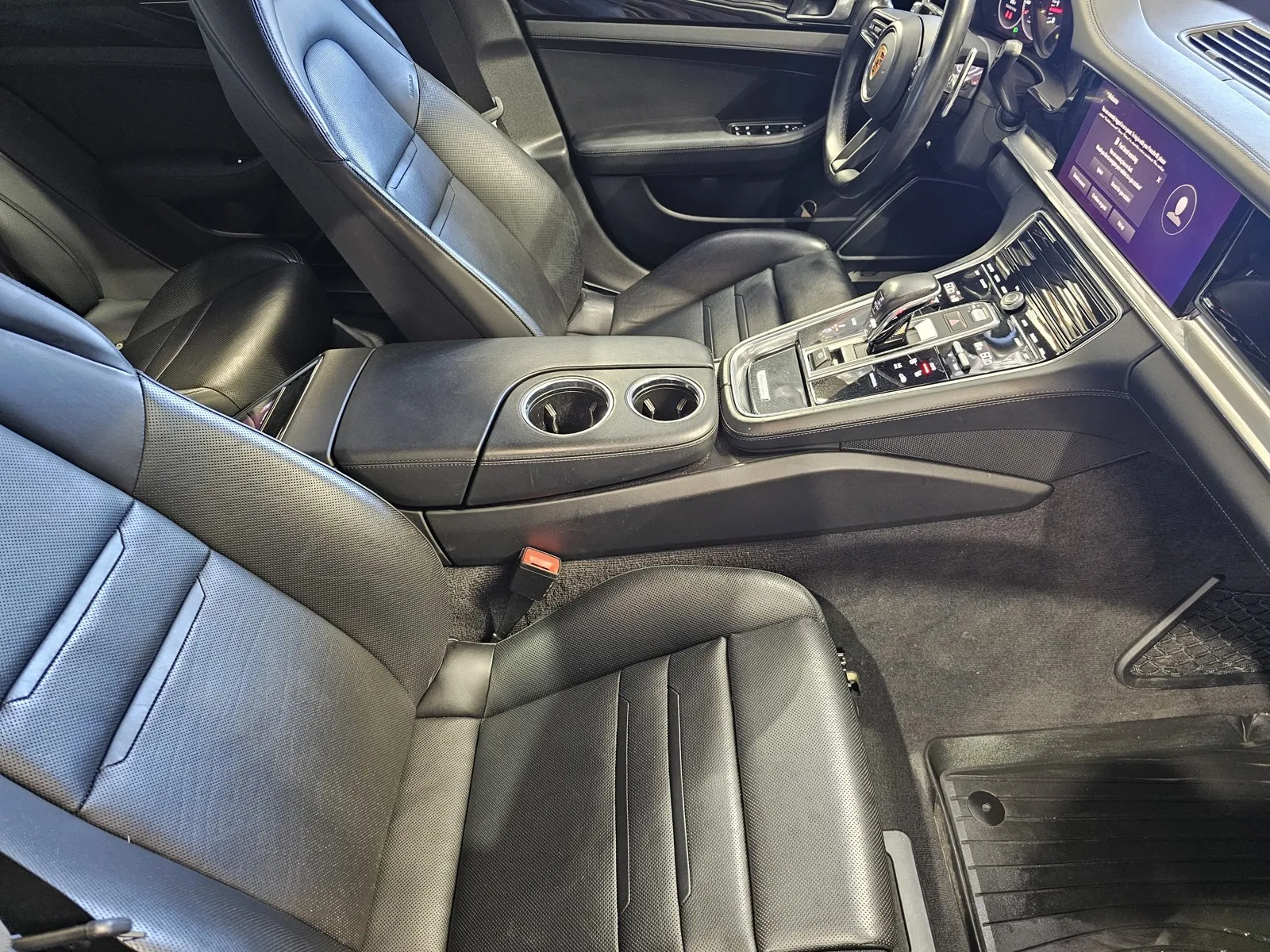 Porsche Panamera photo 7
