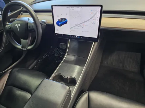 More photos of 2020 Tesla Model Y Performance at Premium Autos - Norco, CA