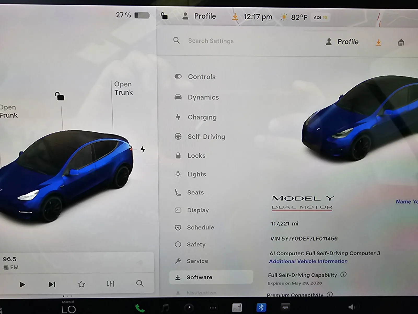Tesla Model Y photo 16
