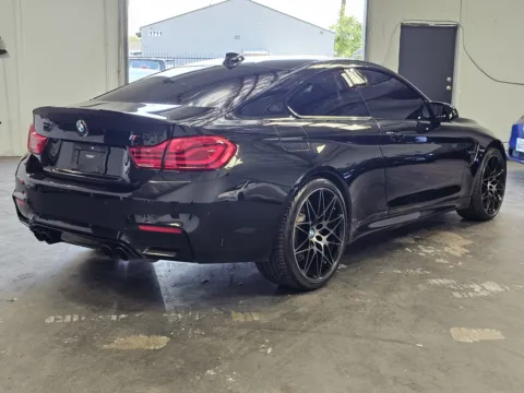 More photos of 2019 BMW M4 at Premium Autos - Norco, CA