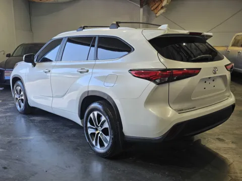 Photos of 2023 Toyota Highlander XLE for sale in Norco, CA at Premium Autos - Norco