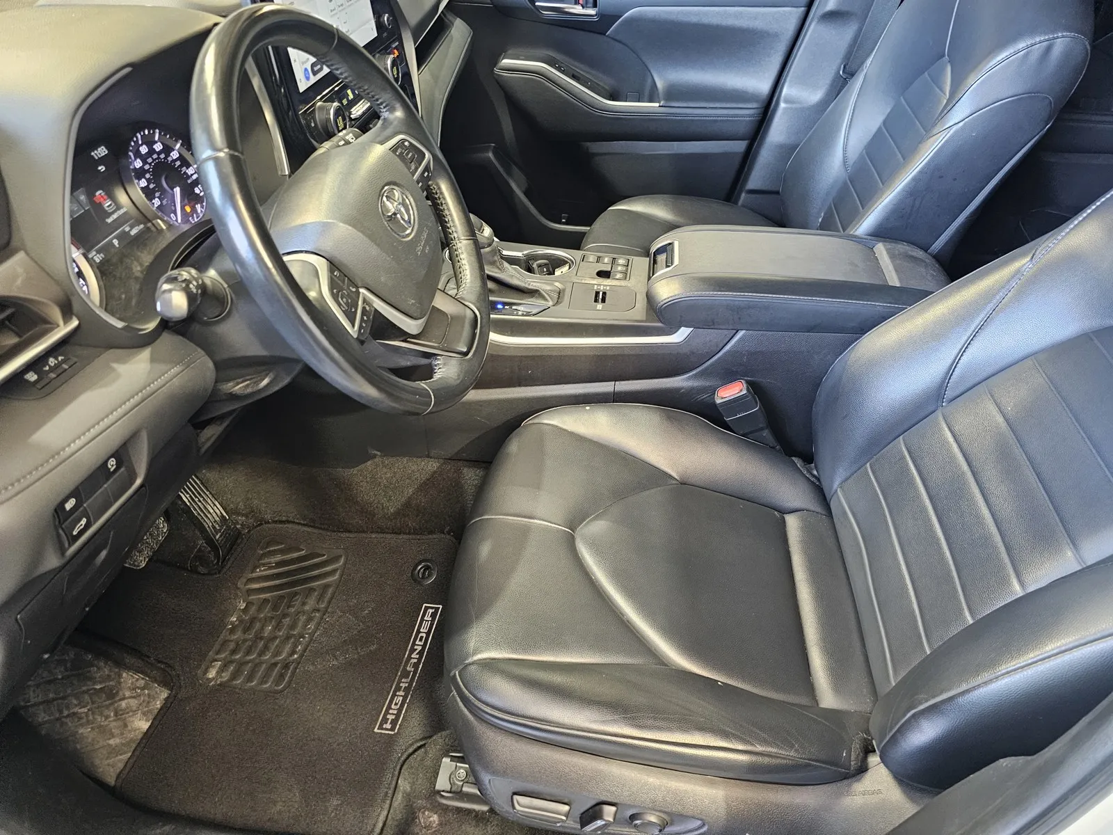 Toyota Highlander photo 16
