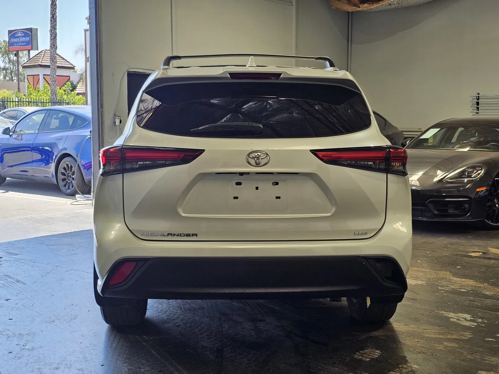 Toyota Highlander photo 3
