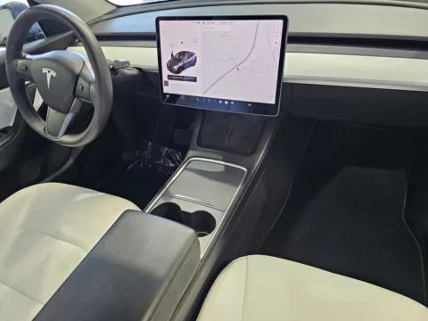 More photos of 2021 Tesla Model Y Long Range at Premium Autos - Norco, CA