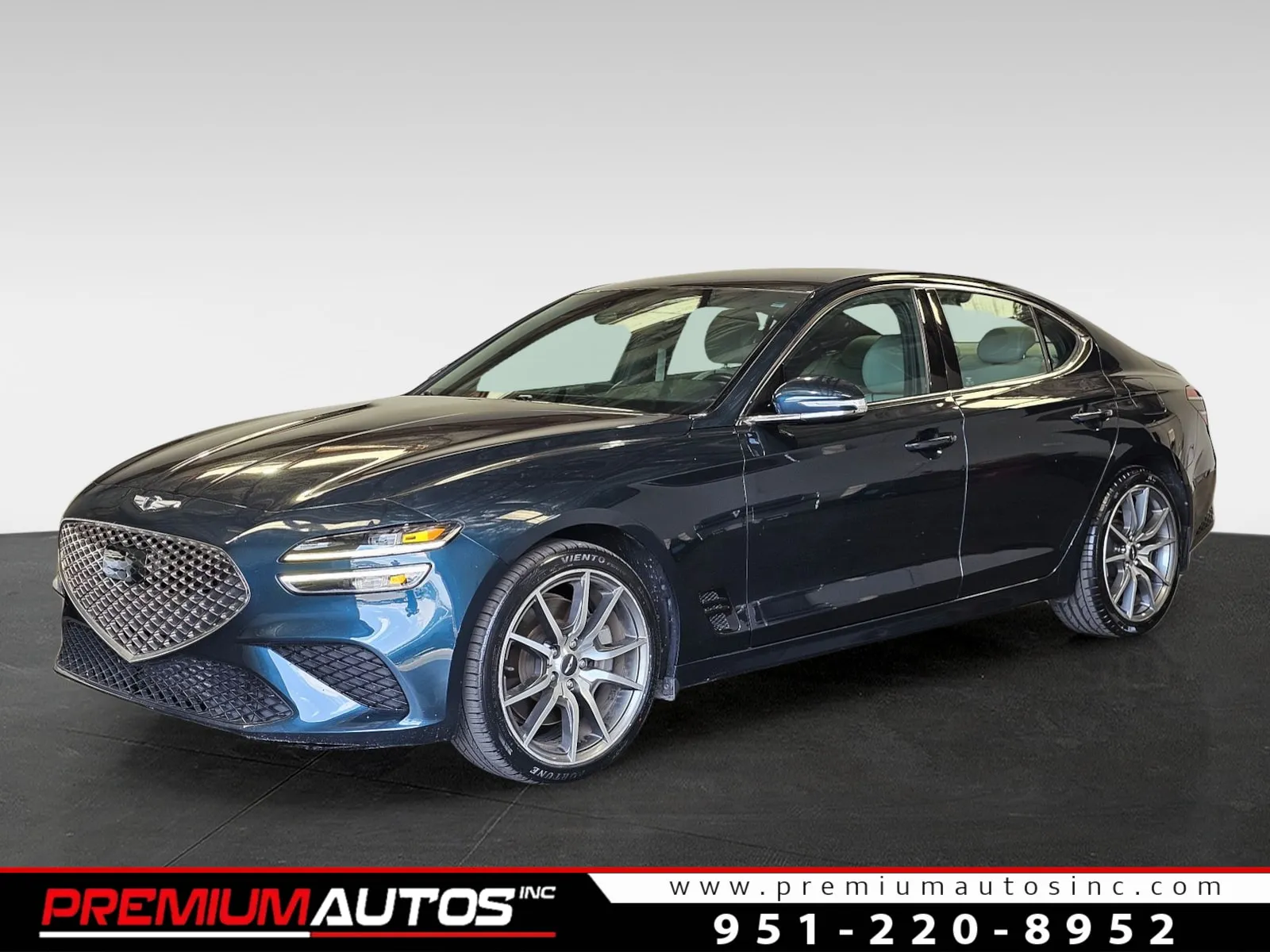2023 Genesis G70 3.3T Standard's photo