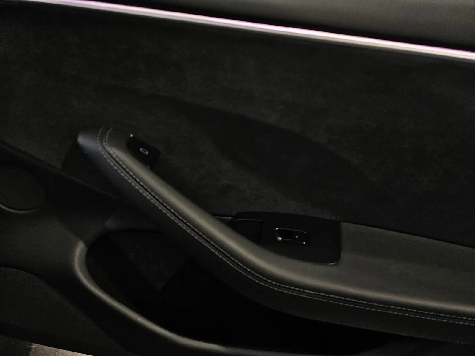 Tesla Model 3 photo 6
