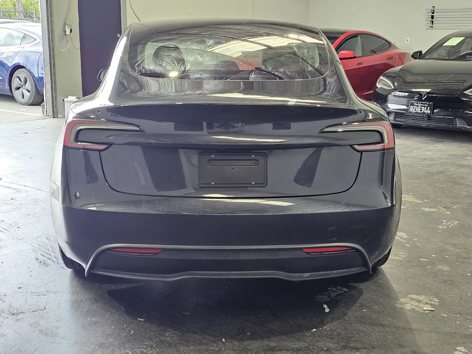 Tesla Model 3 photo 3