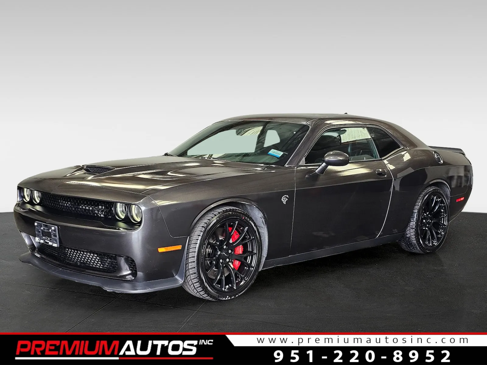 2016 Dodge Challenger SRT Hellcat's photo