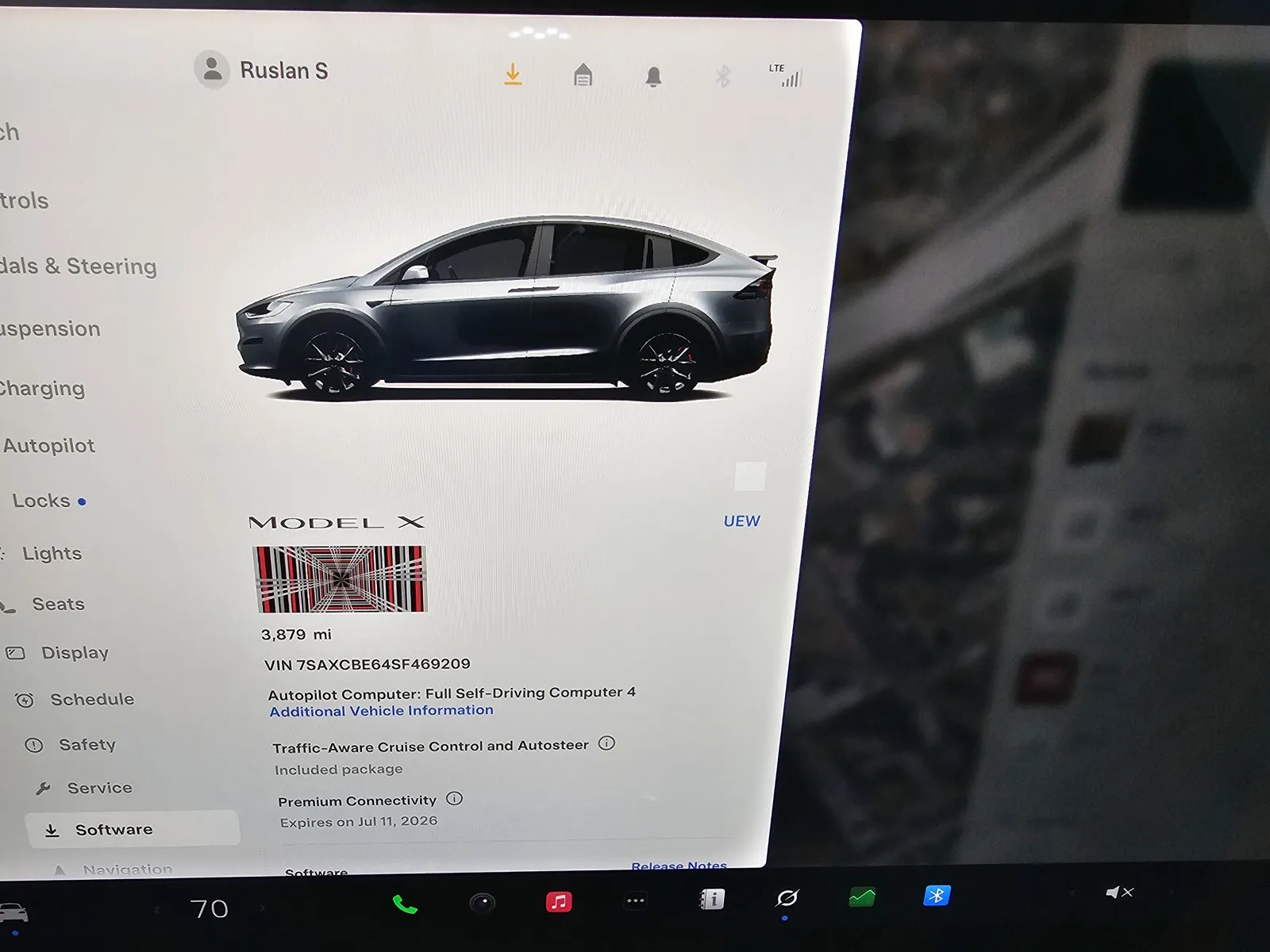Tesla Model X photo 15