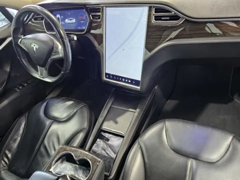 More photos of 2014 Tesla Model S at Premium Autos - Norco, CA