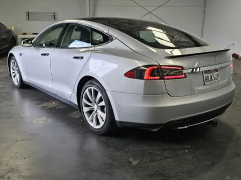 Photos of 2014 Tesla Model S for sale in Norco, CA at Premium Autos - Norco
