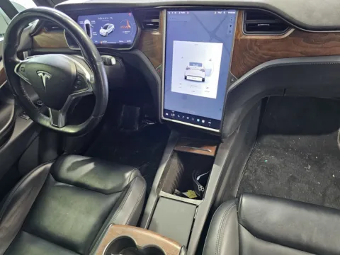 More photos of 2020 Tesla Model X at Premium Autos - Norco, CA