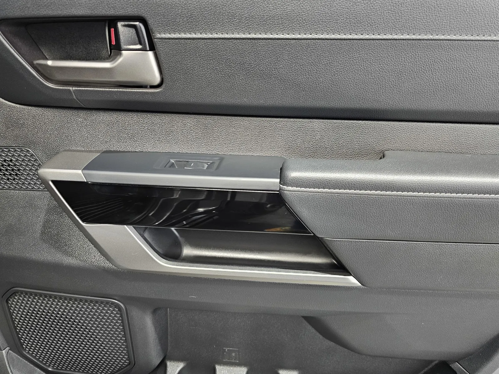 Toyota Tundra photo 8