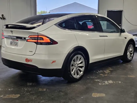 More photos of 2017 Tesla Model X 75D at Premium Autos - Norco, CA
