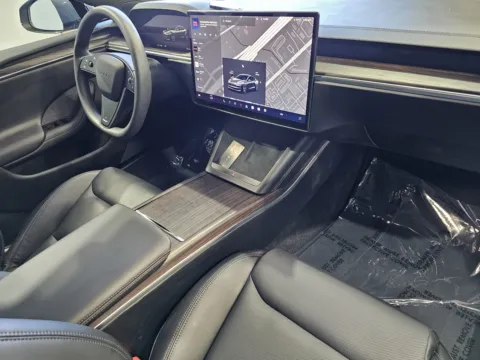 More photos of 2023 Tesla Model S at Premium Autos - Norco, CA