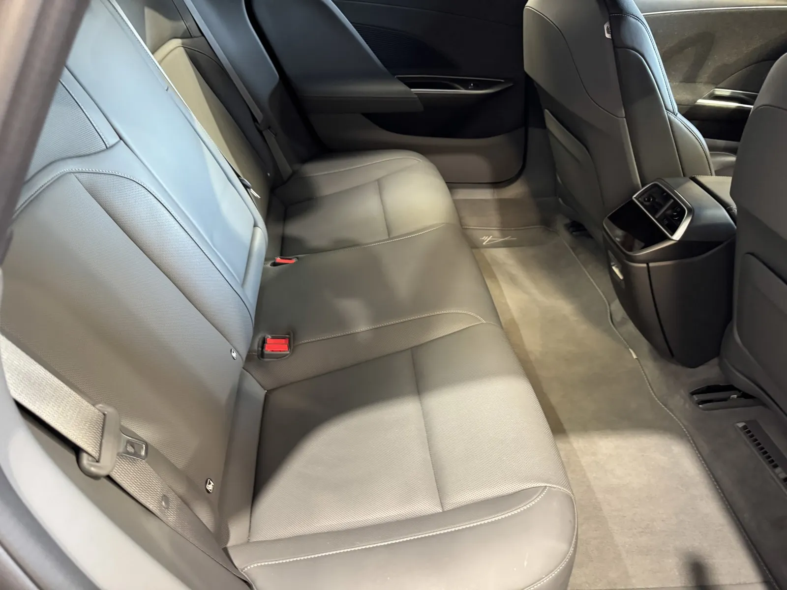 Lucid Air photo 7