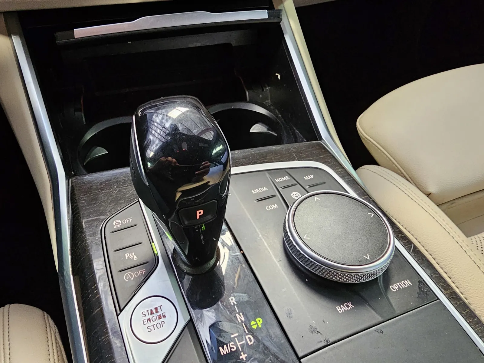 BMW 3 Series photo 17