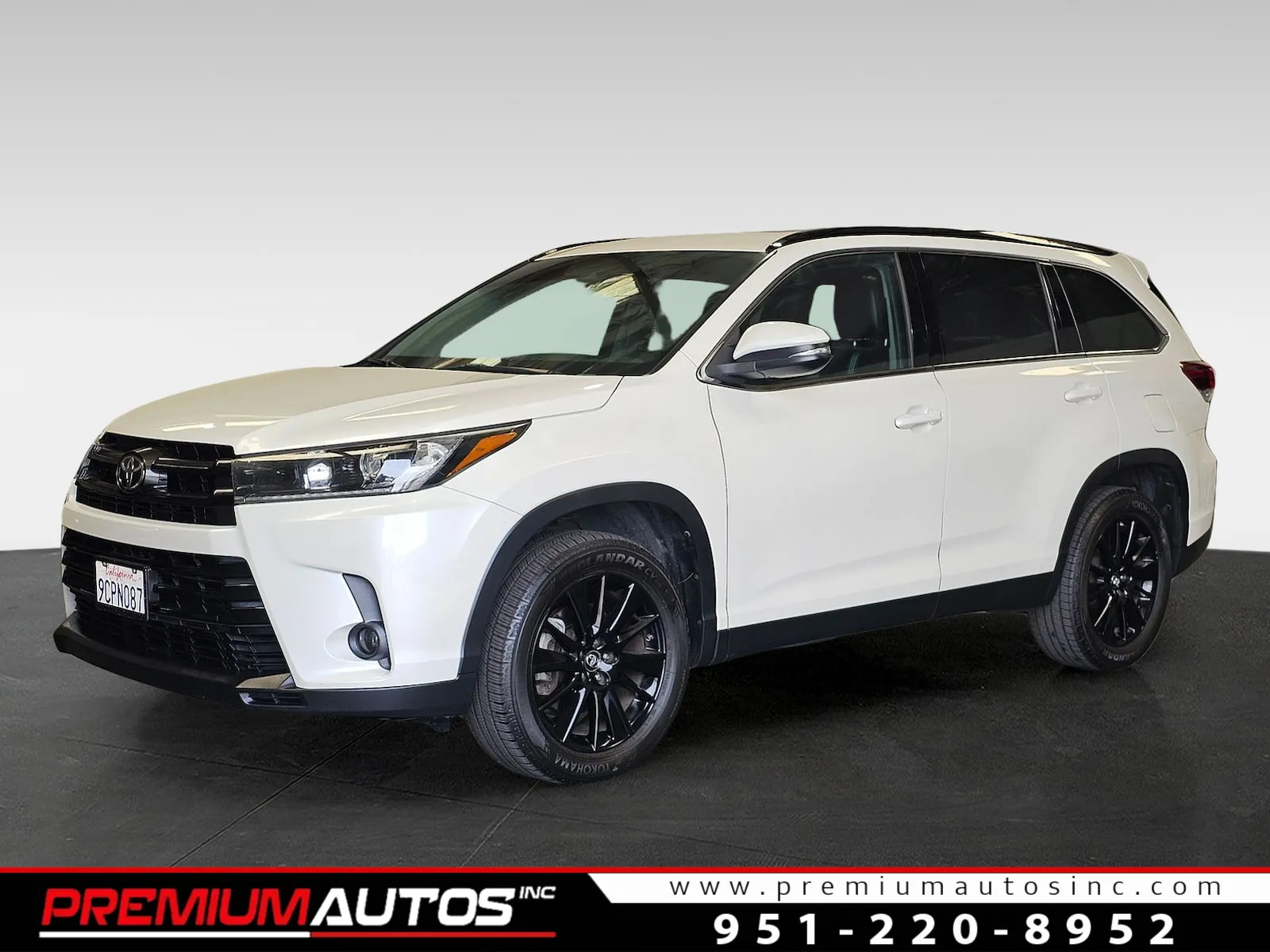 2019 Toyota Highlander SE 4x2 V6's photo