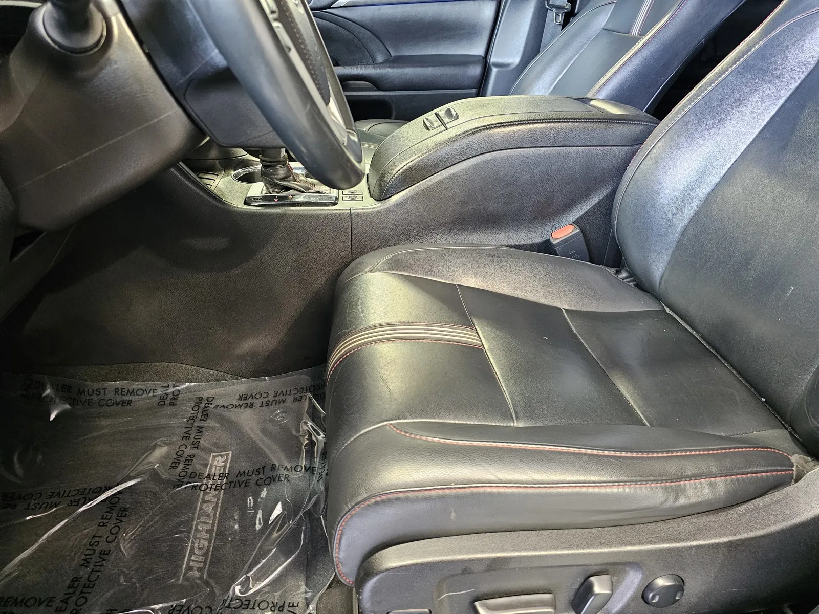 Toyota Highlander photo 15
