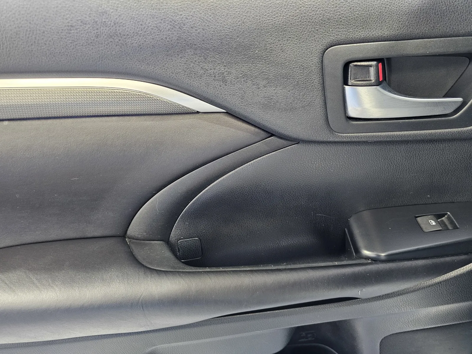 Toyota Highlander photo 12