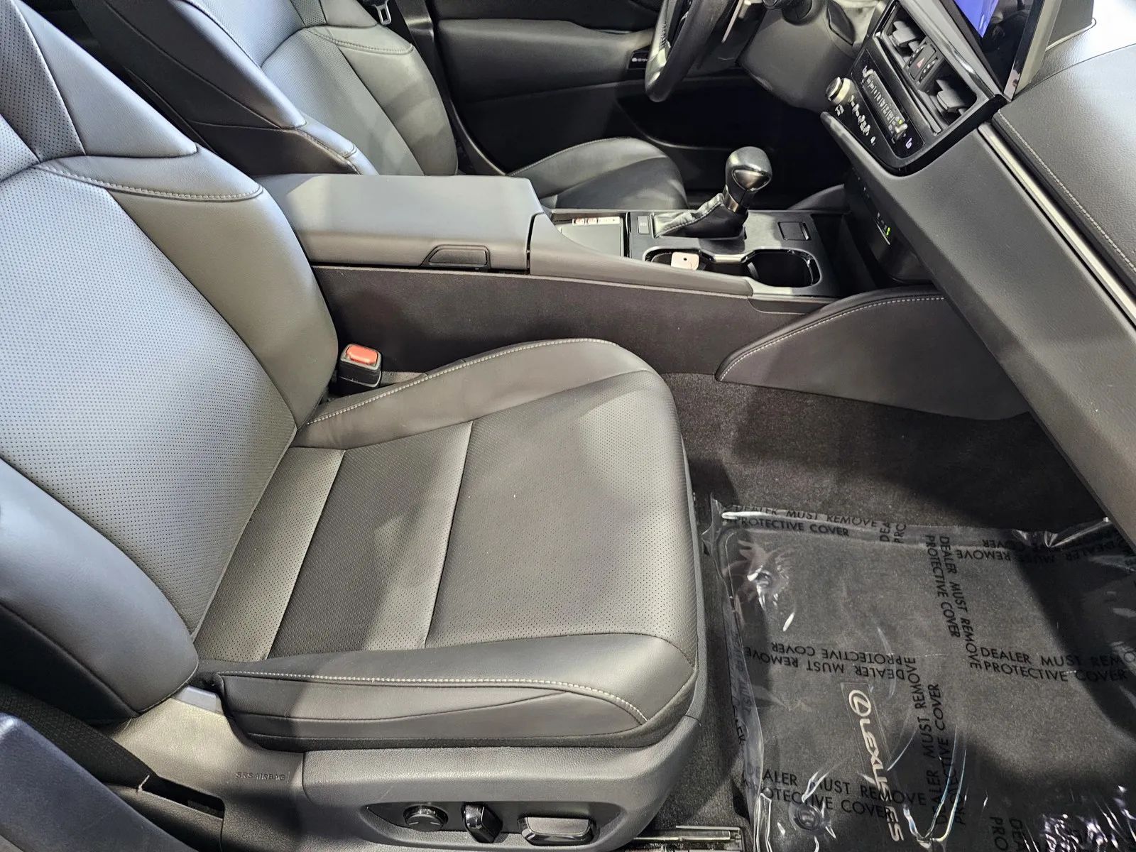 Lexus ES photo 7