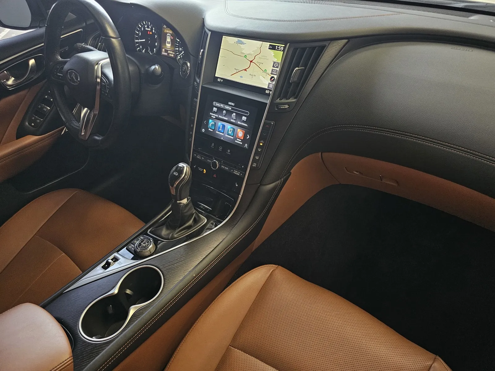 Infiniti Q50 photo 5