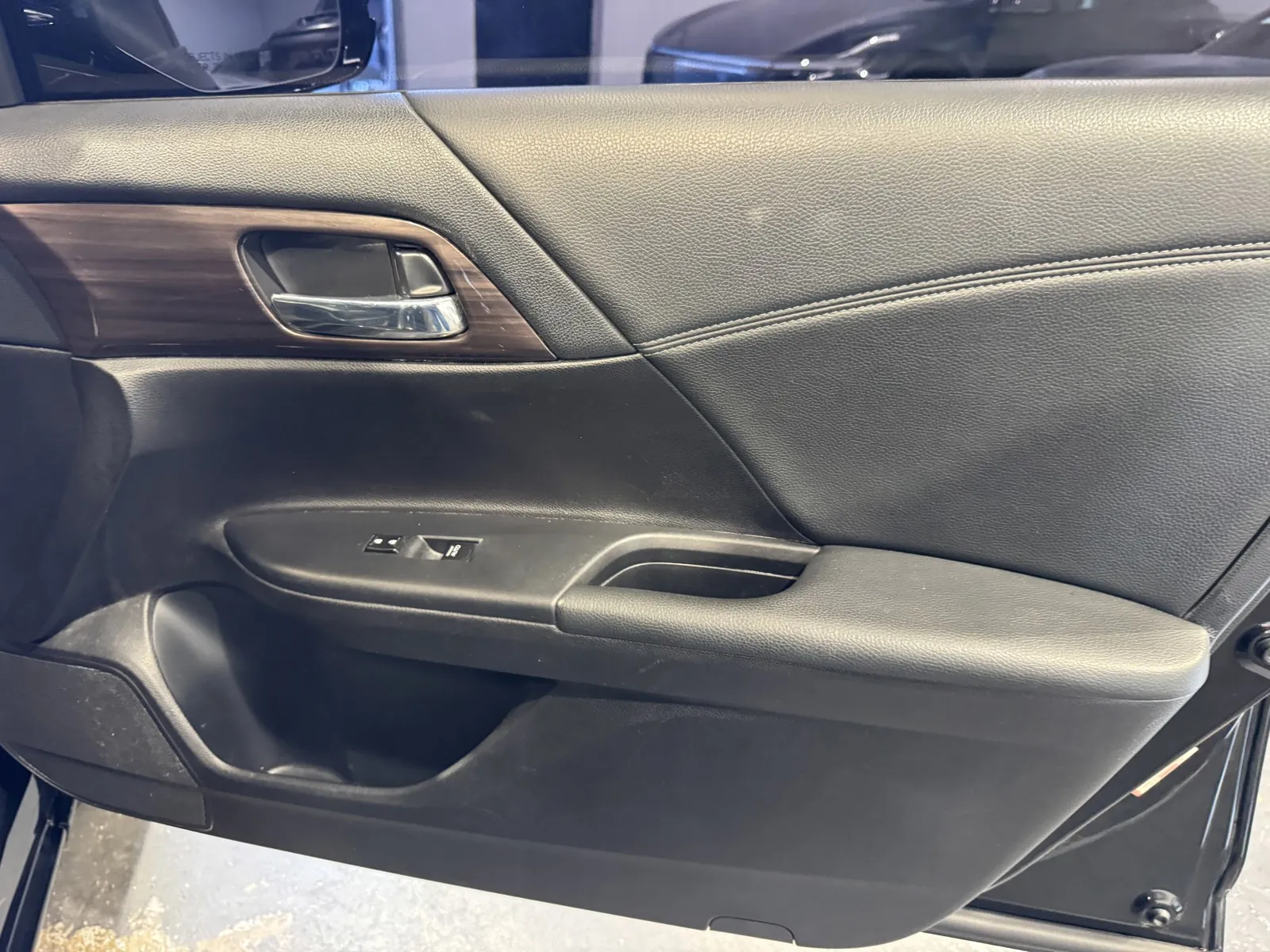 Honda Accord photo 7