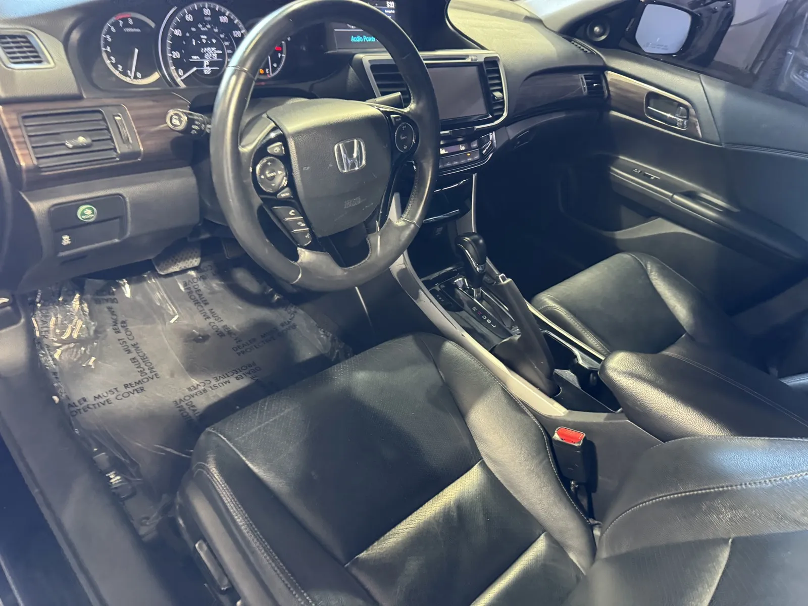 Honda Accord photo 11