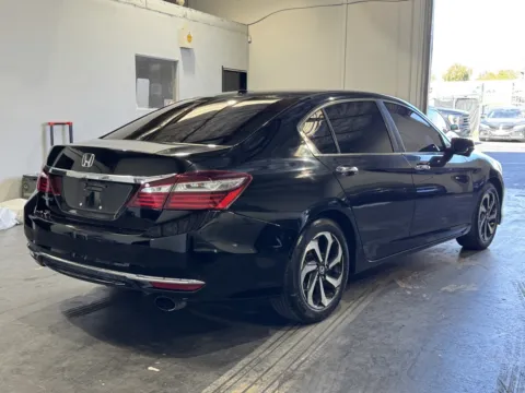 More photos of 2017 Honda Accord EX-L at Premium Autos - Norco, CA