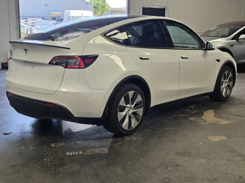 More photos of 2020 Tesla Model Y Long Range at Premium Autos - Norco, CA