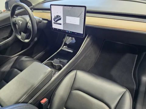 More photos of 2020 Tesla Model Y Performance at Premium Autos - Norco, CA