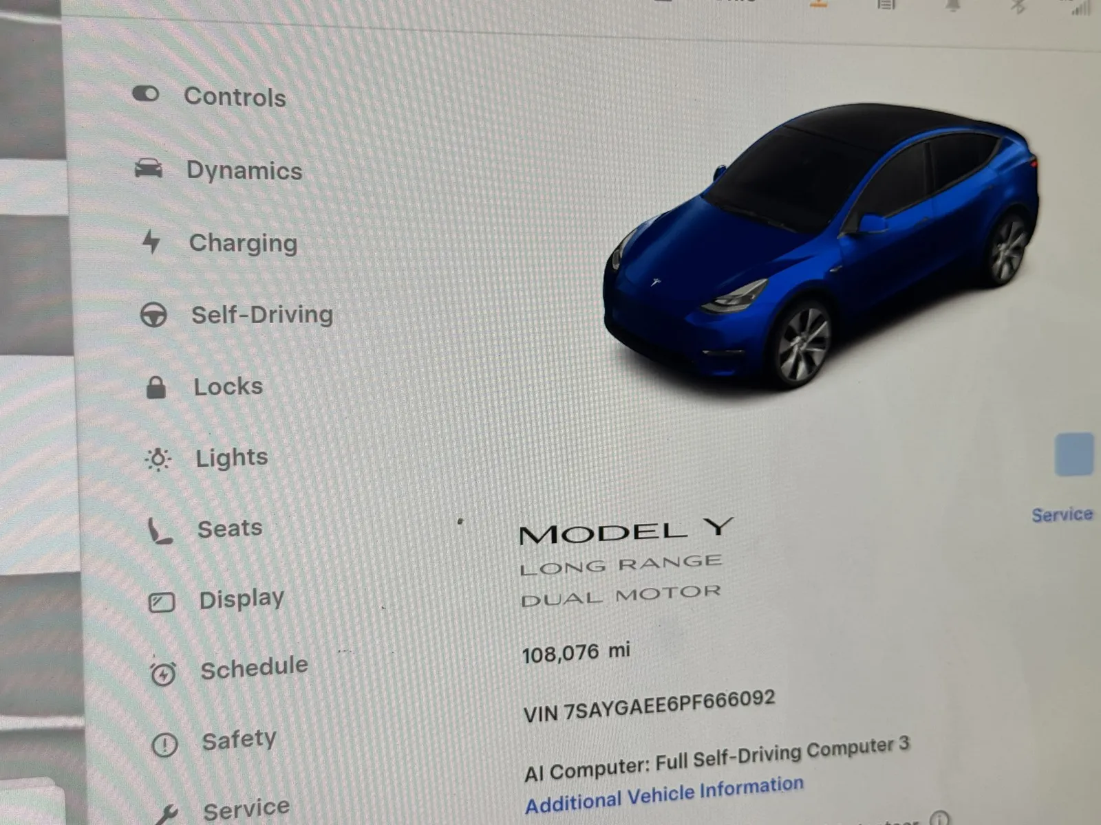 Tesla Model Y photo 18