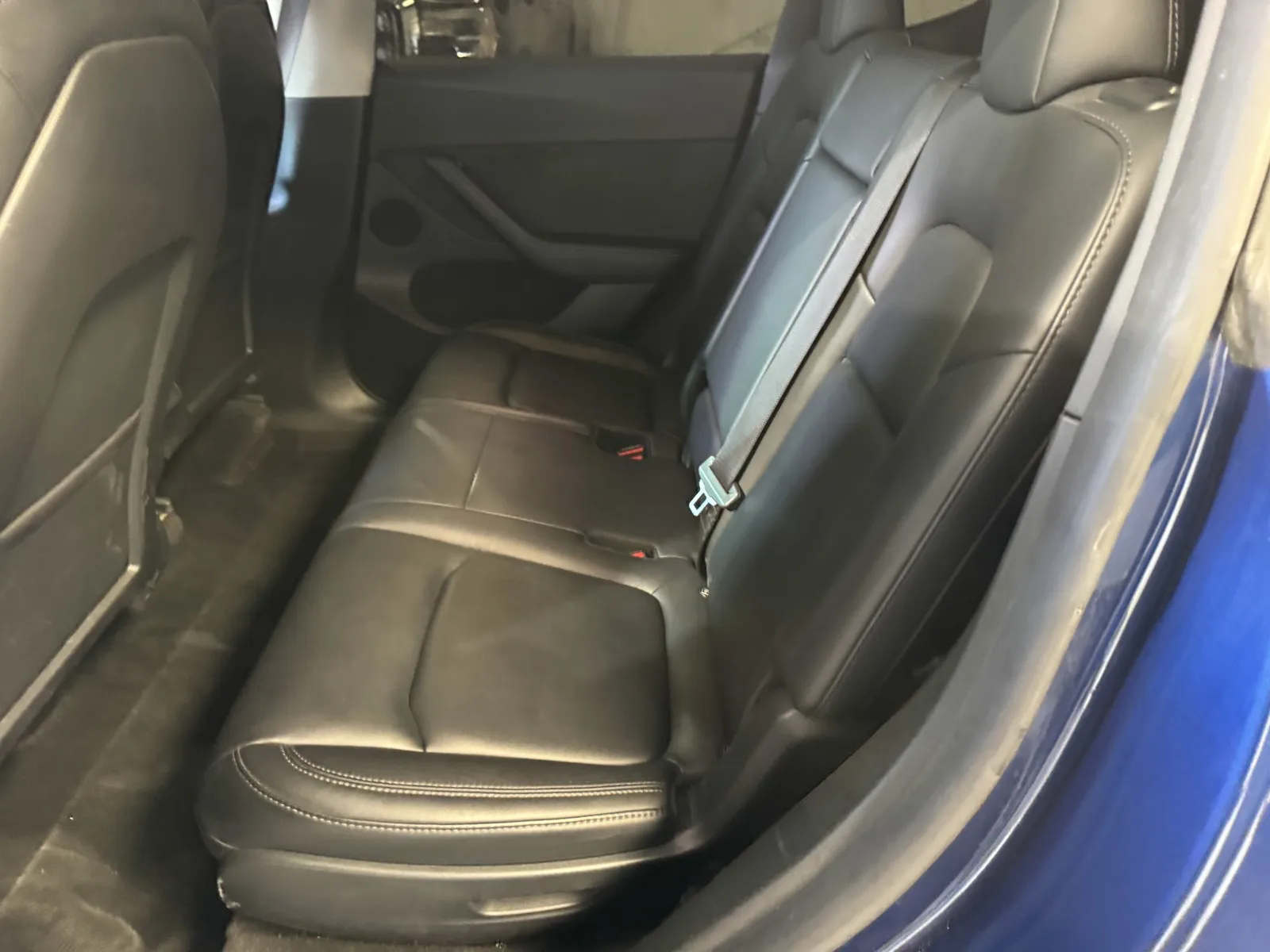 Tesla Model Y photo 12