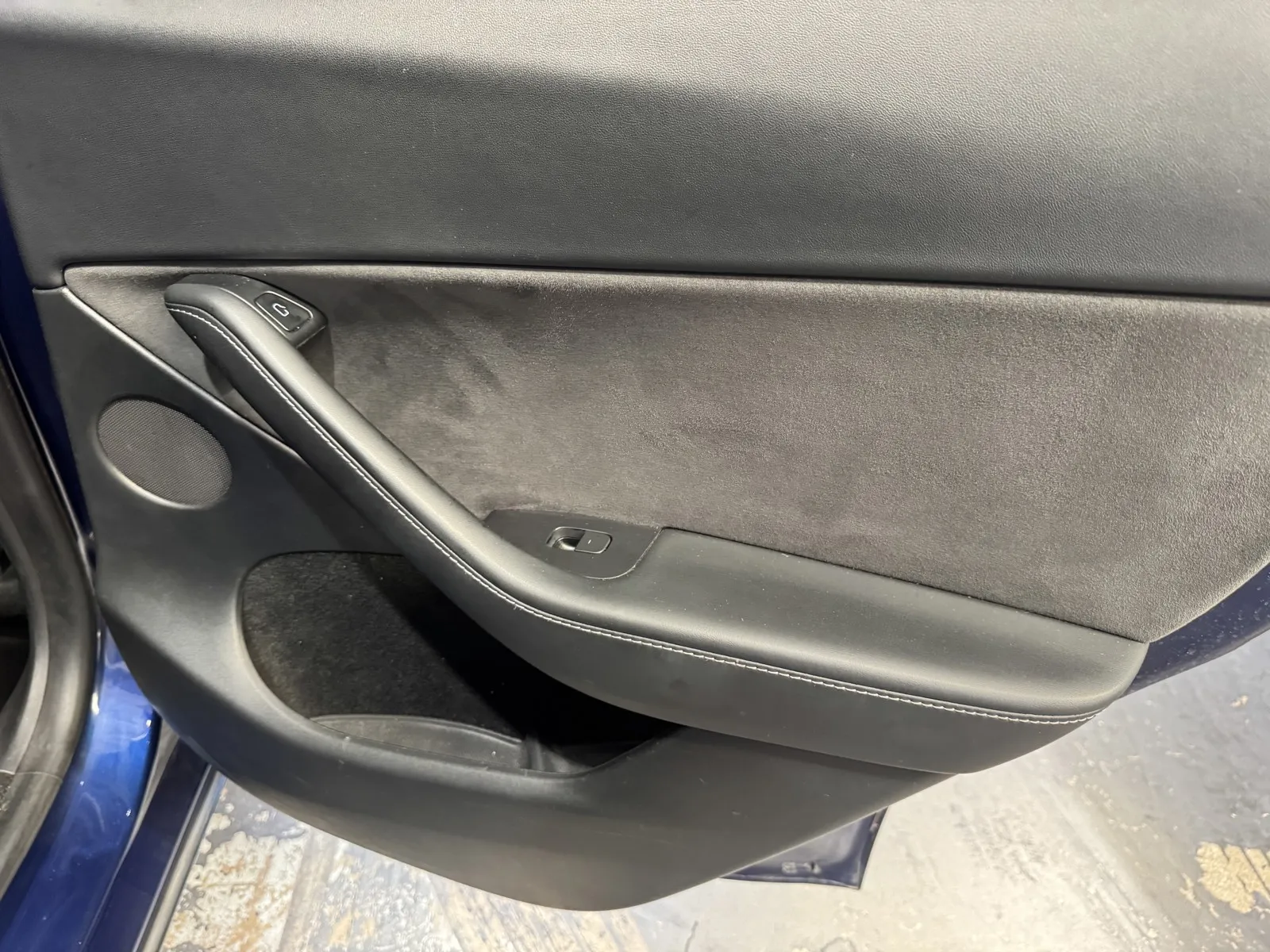 Tesla Model Y photo 8