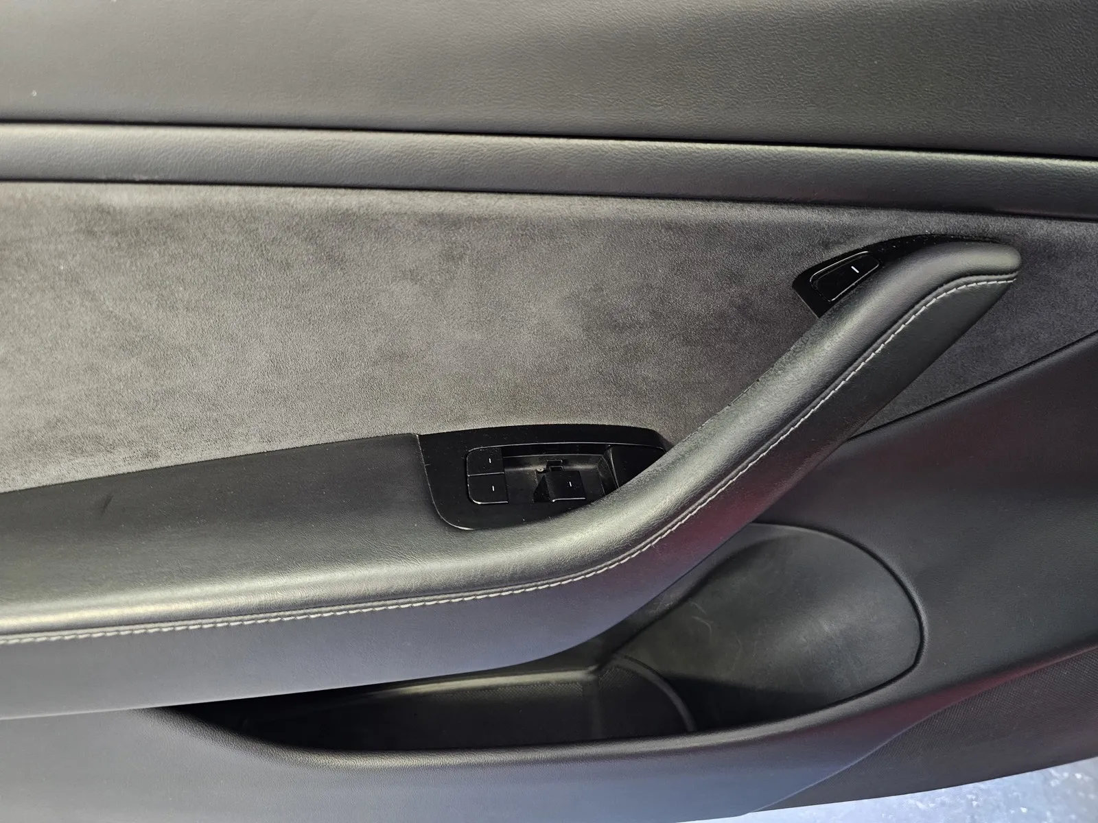 Tesla Model 3 photo 13