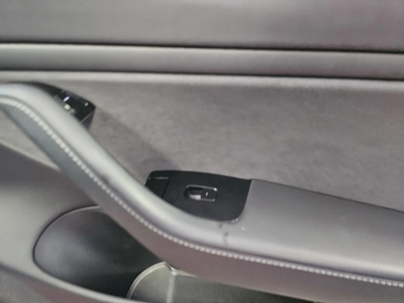 Tesla Model 3 photo 6