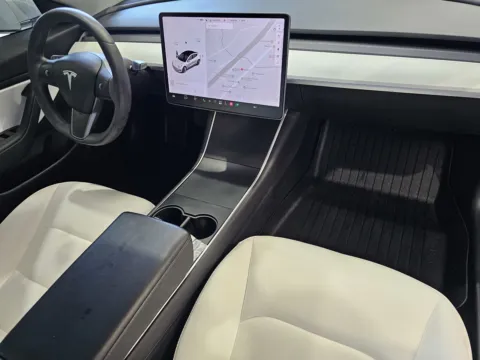 More photos of 2020 Tesla Model 3 at Premium Autos - Norco, CA