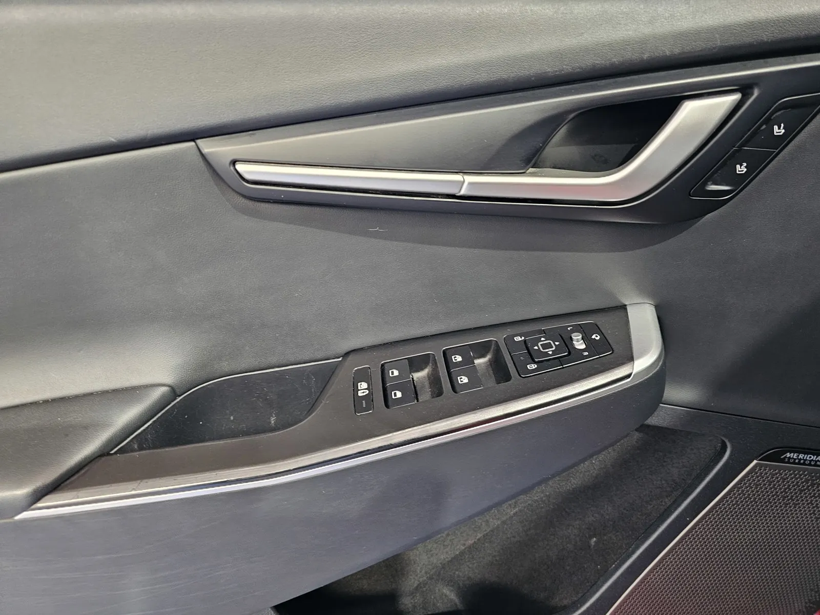 Kia EV6 photo 13