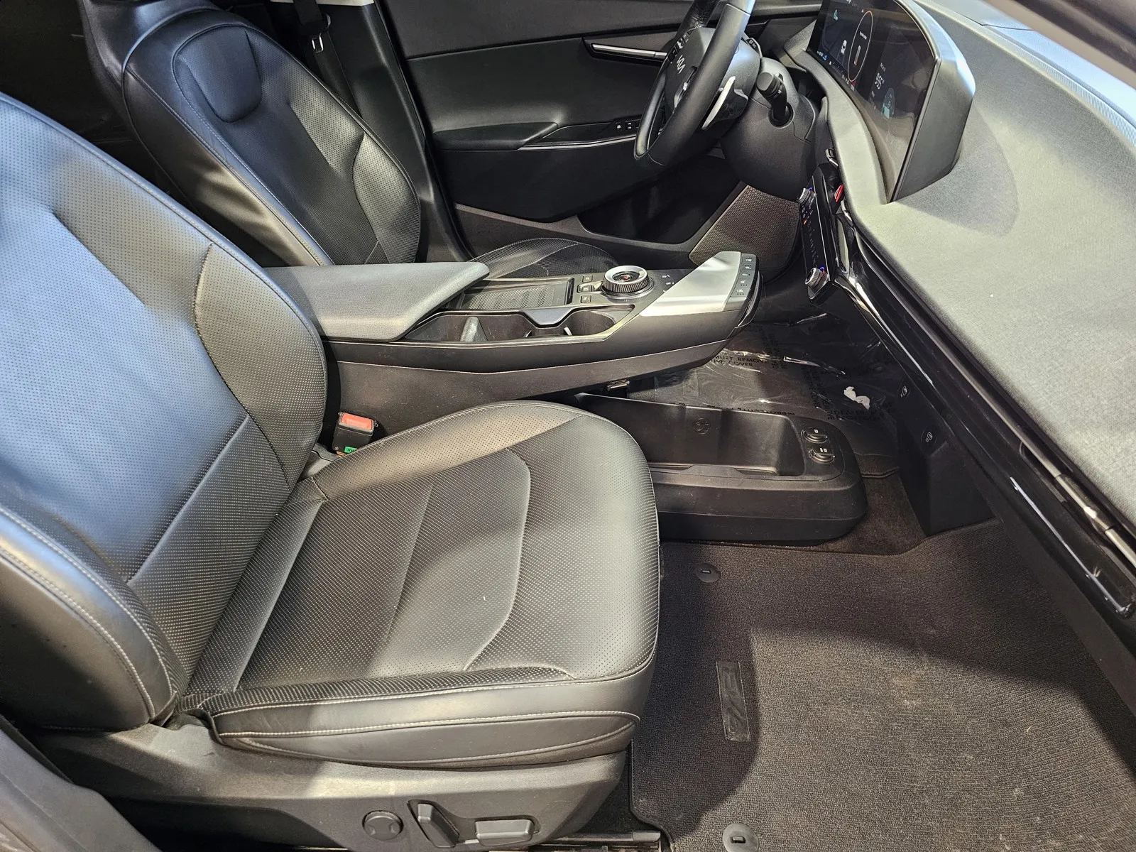 Kia EV6 photo 7