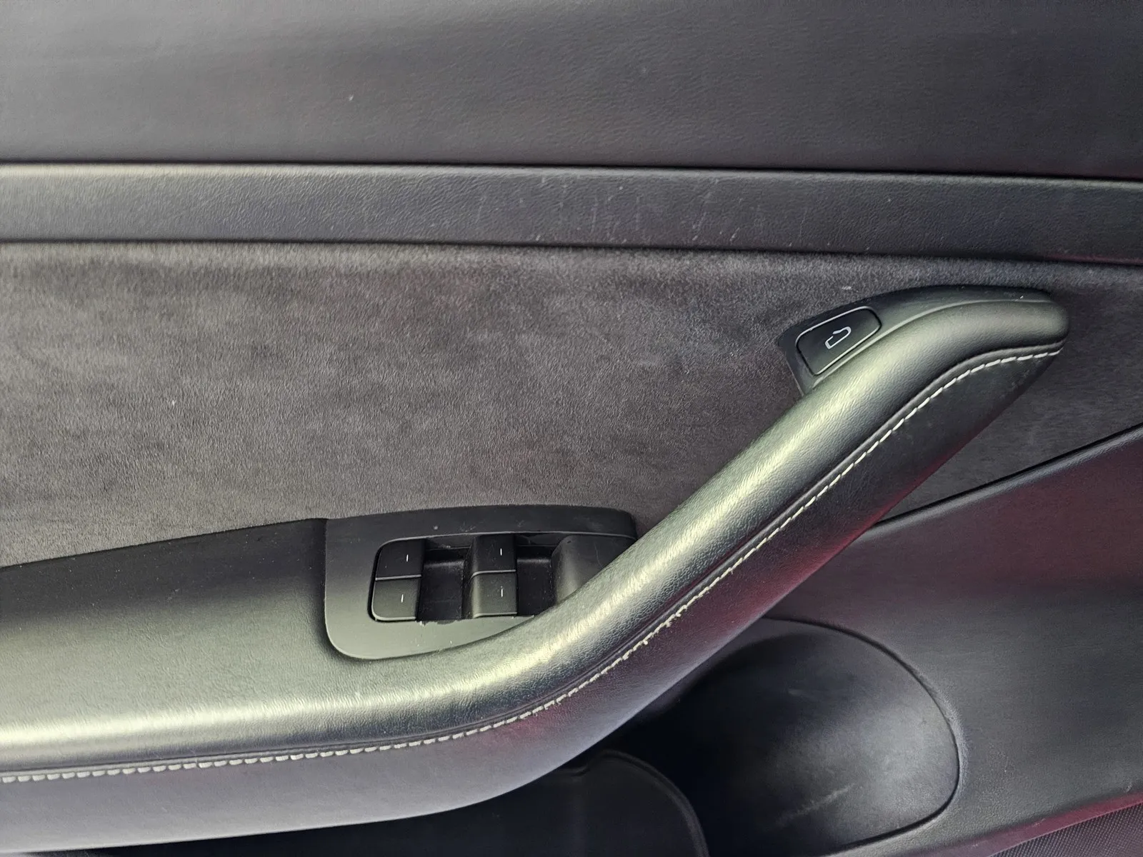 Tesla Model 3 photo 13