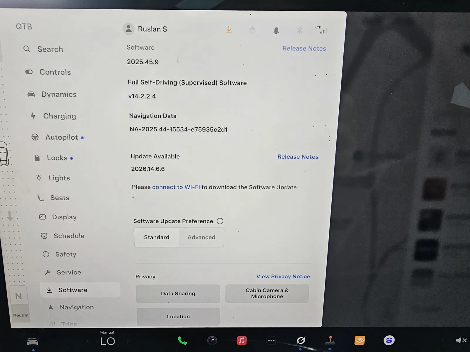 Tesla Model S photo 17