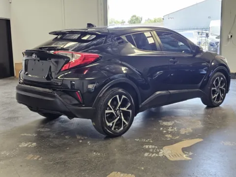 More photos of 2022 Toyota C-HR xle at Premium Autos - Norco, CA