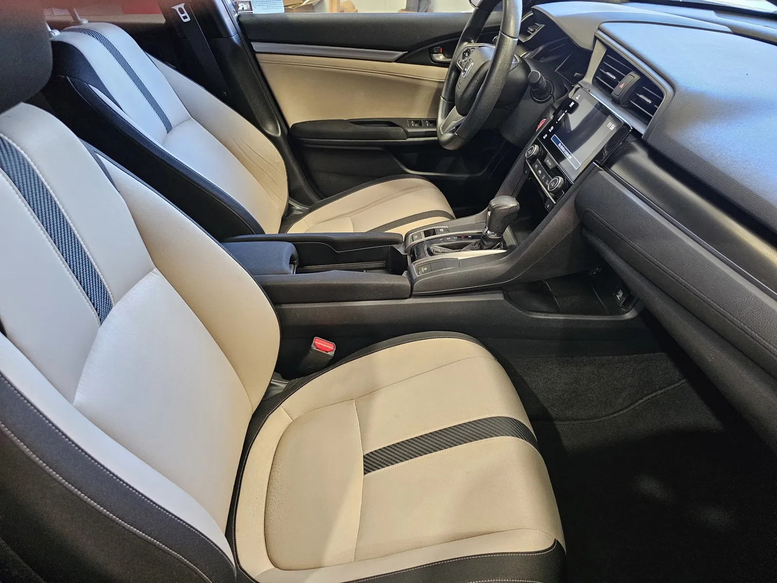 Honda Civic photo 7