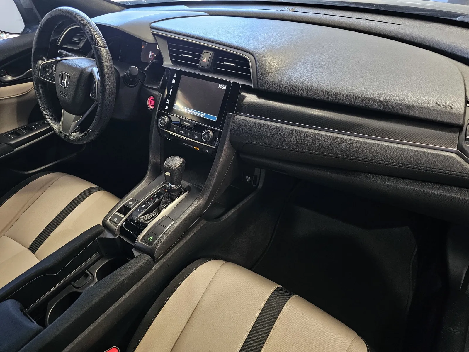 Honda Civic photo 5