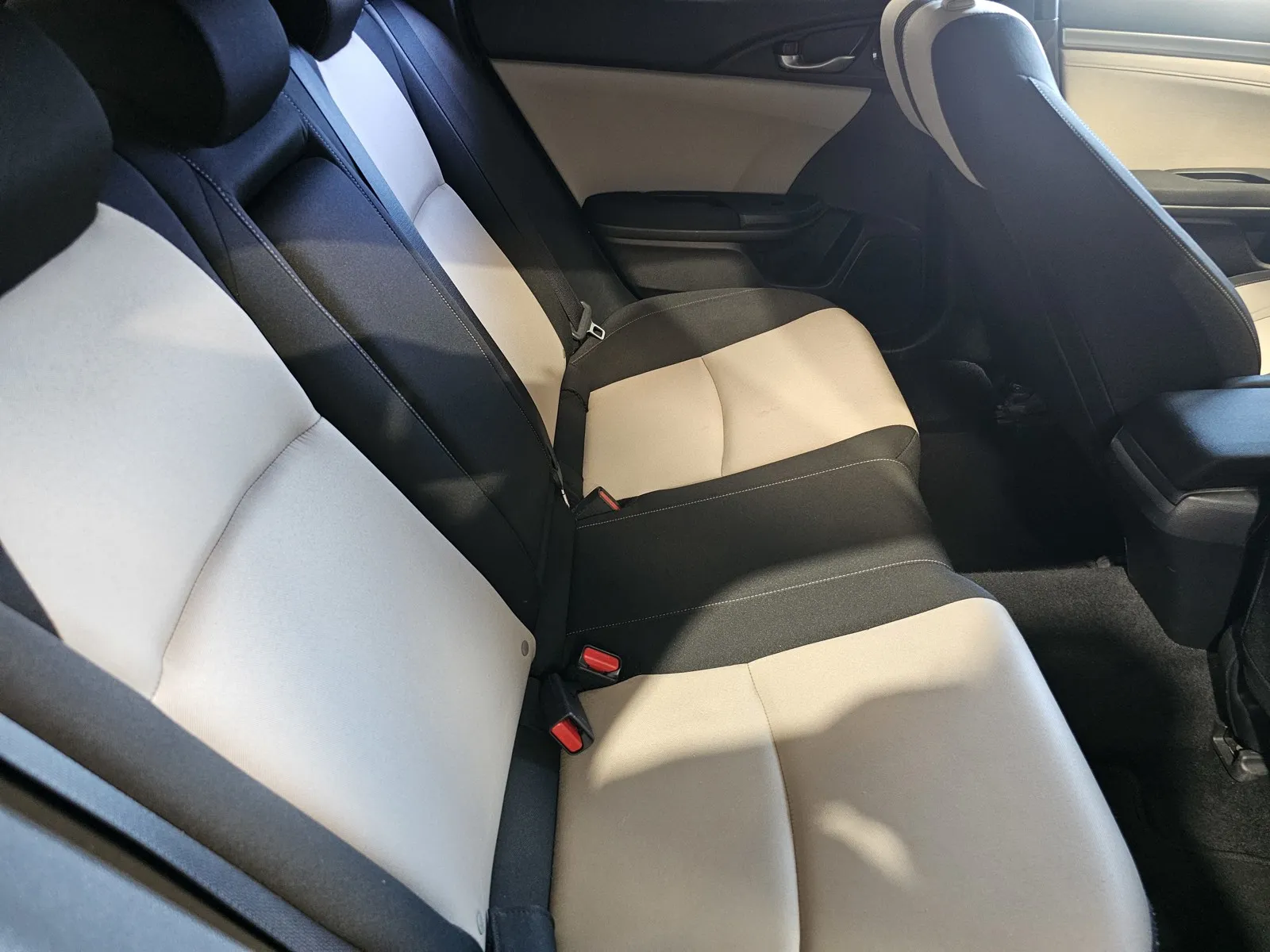 Honda Civic photo 9