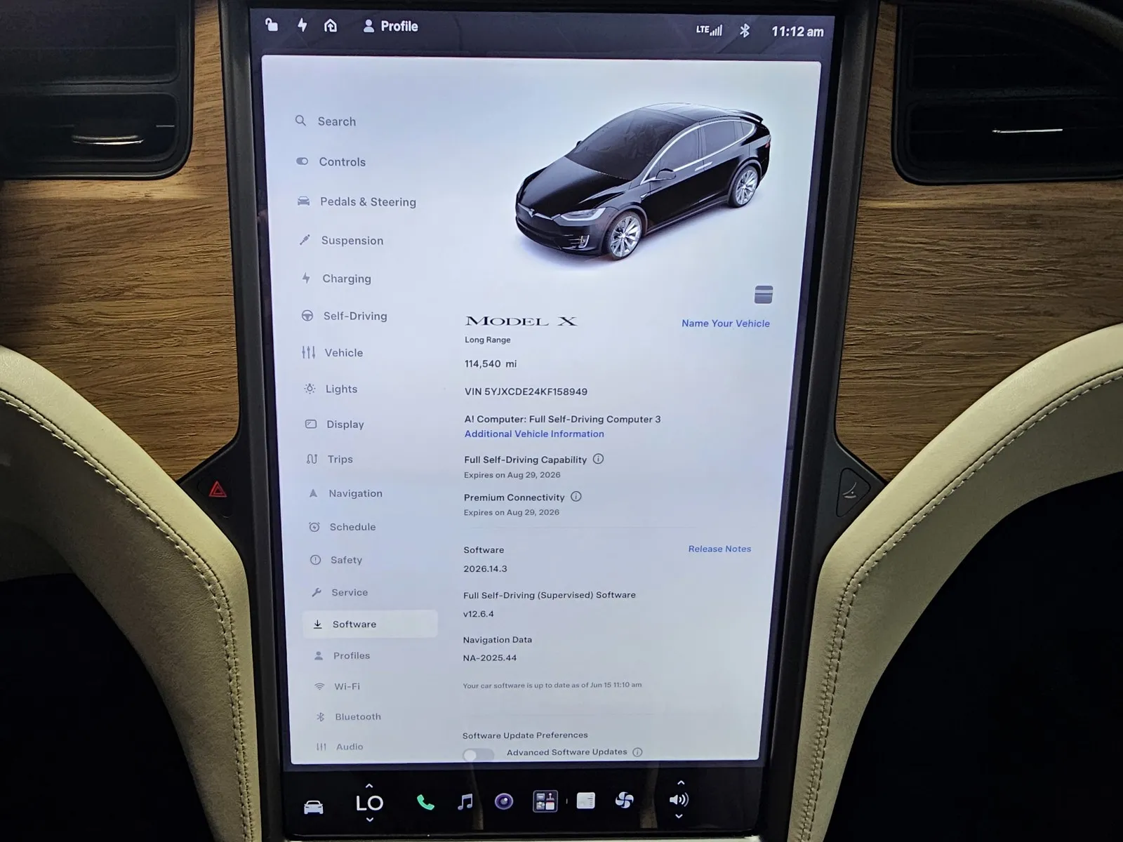 Tesla Model X photo 15