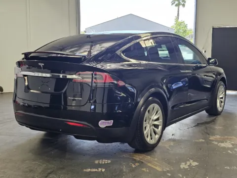 More photos of 2019 Tesla Model X LONG RANGE at Premium Autos - Norco, CA