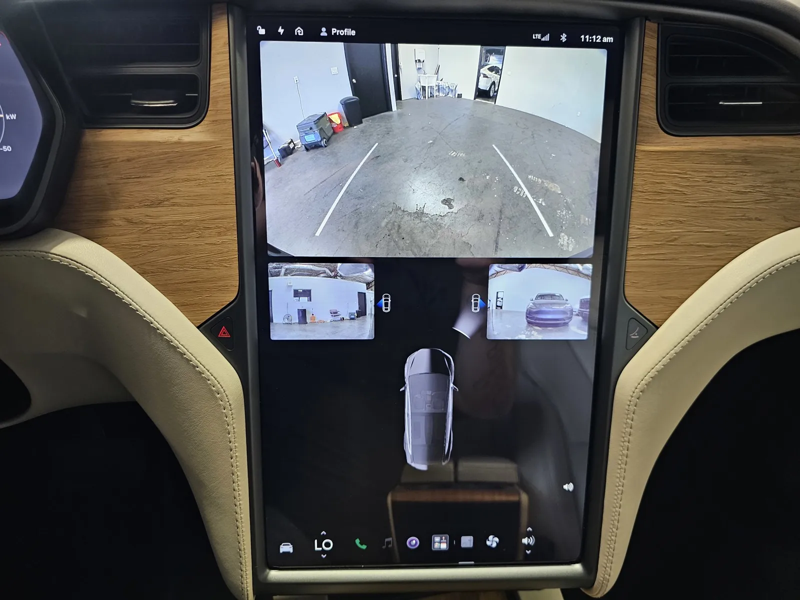 Tesla Model X photo 16