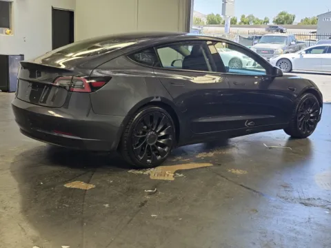 More photos of 2018 Tesla Model 3 LONG RANGE at Premium Autos - Norco, CA